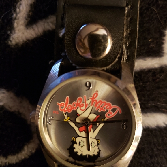 Watch - Picture 2 of 2